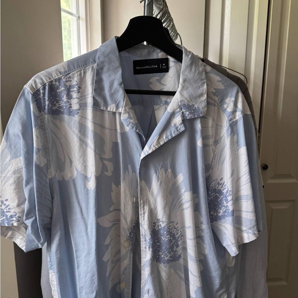 Abercrombie & Fitch Button Down